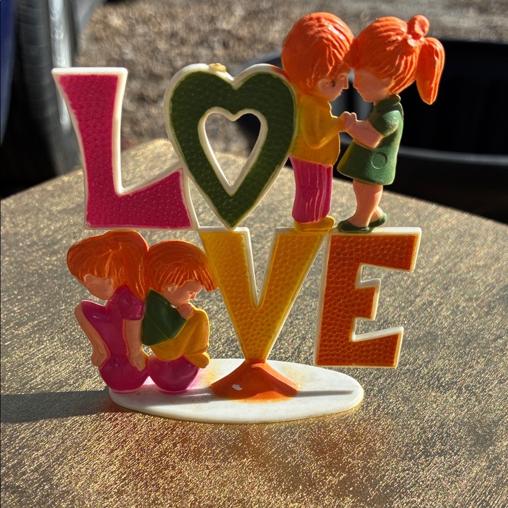 Vintage cake topper